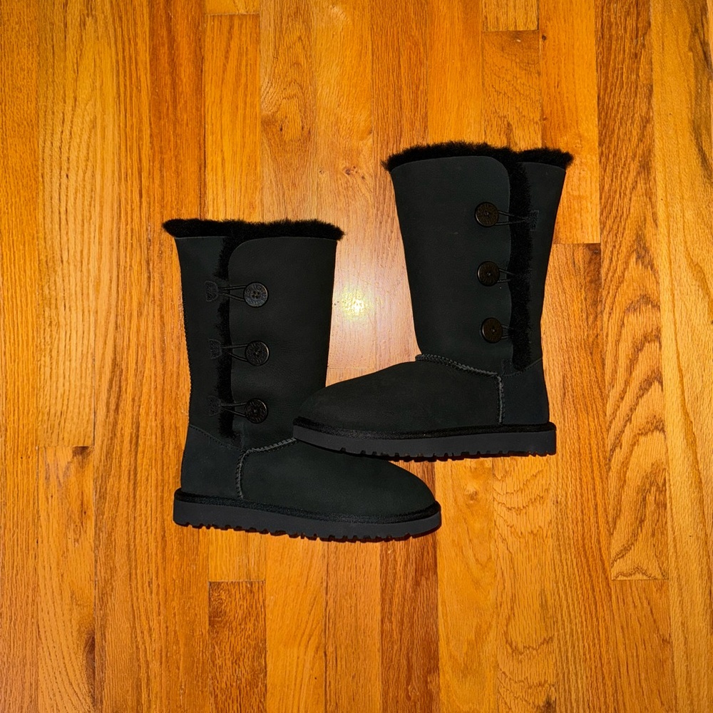 BRAND NEW Kids Tall Bailey Button UGG Boot
